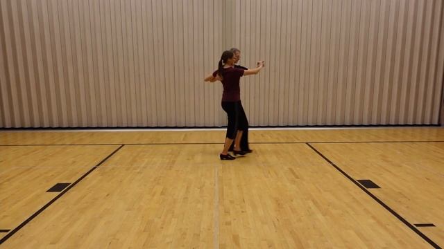 11 Easy Foxtrot Dance Steps смотреть онлайн