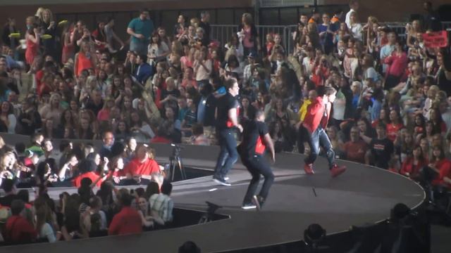 Say Something - Austin Mahone Red Tour Detroit MI смотреть онлайн