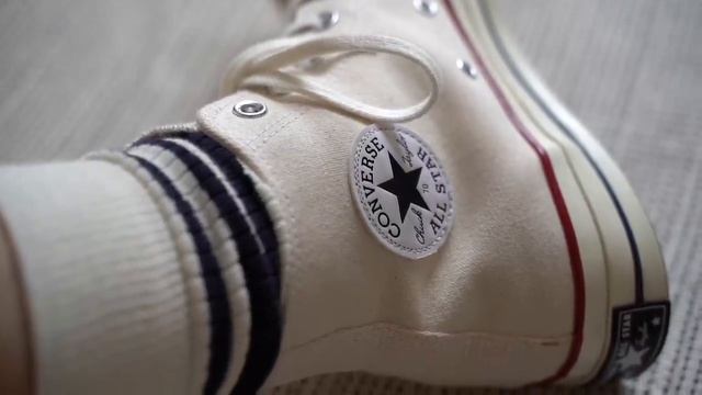 Nike Blazer Mid 77 vs Converse Chuck 70 High Top Sneakers смотреть онлайн