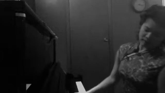 Piano Music from the movie Amelie - La Dispute by Yann Tiersen смотреть онлайн
