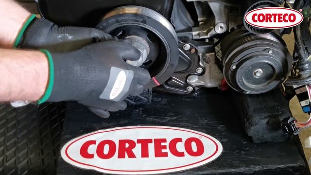 How to replace a Crankshaft oil seal distribution and gearbox side for Diesel Engine R9M смотреть онлайн