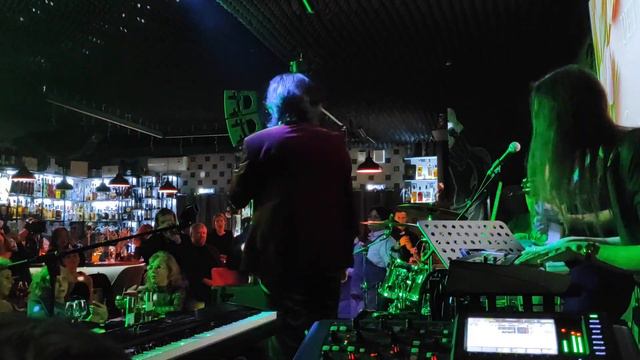 Кай Метов- Роза чайная (07/03/24 Москва, бар "Petter") смотреть онлайн