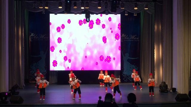 Танец «Буратино» Танцевальная Студия «АйЖан» смотреть онлайн