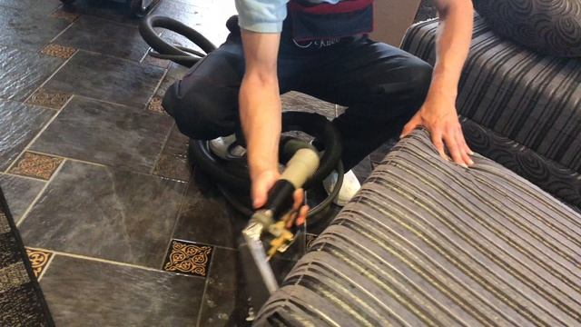 Химчистка стульев в Киеве смотреть онлайн