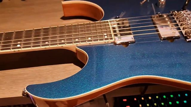 Ibanez Prestige RG 5320C смотреть онлайн