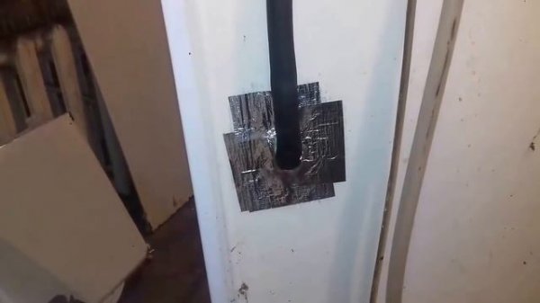 Почему холодильник Индезит не отключается