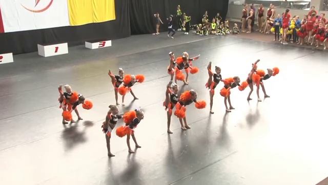 Арина черлидинг Одесса 2021 третье место г.Каменское смотреть онлайн