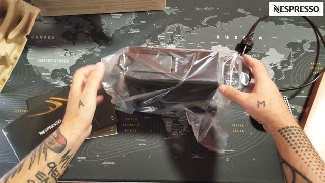 NESPRESSO KRUPS - Essenza MINI смотреть онлайн