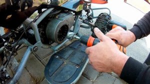 Оживляем детский КВАДРОЦИКЛ 2Т 50 кубиков. Не заводится и сломался стартер. Обзор на квадроцикл