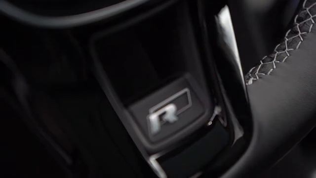 The Sporty 2020 Volkswagen Tiguan R Line смотреть онлайн