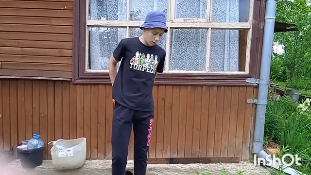 Вылез шнурок из штанов. Решение!