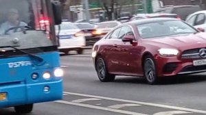 Полиции с сиренами