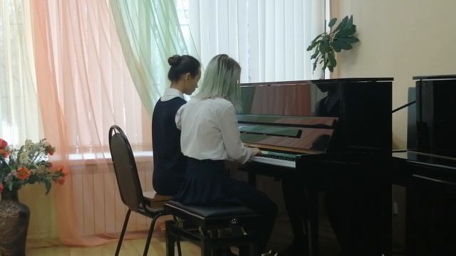 Ансамбль Ануфриева Елена-Павлова Екатерина Г. Свиридов "Вальс" из к-ма "Метель" смотреть онлайн