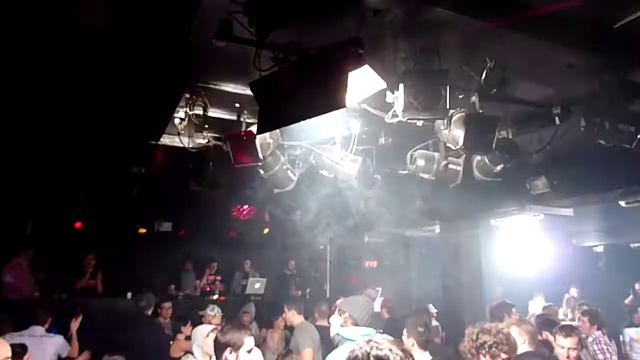 Red Zone 29-01-11:dj Romano Alfieri,parte 1 смотреть онлайн