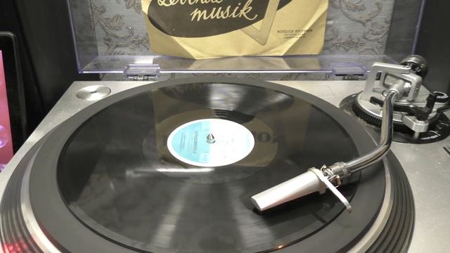 Henry Hansen Spillemandskvartet: Trippevalse potpourri. (1948). смотреть онлайн