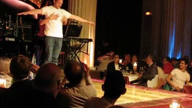как научить мужика танцу живота смотреть онлайн