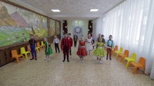 Песня 8 марта (переделка под музыку "наш сосед")