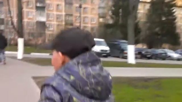 Как делать трюки на самокате часть 1 смотреть онлайн