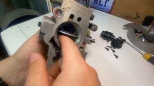 Разборка и сборка дроссельной заслонки ВАЗ 2110.