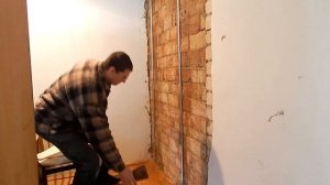 Установка маяков для  штукатурки.(с помощью двух отвесов)