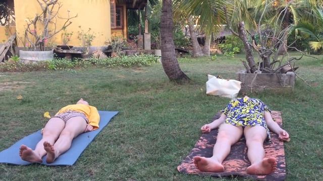Yoga in Sri Lanka. Йога на Шри Ланке смотреть онлайн