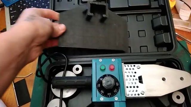 Дешевый аппарат для сварки пластиковых труб UAPROM АСП-1,5 смотреть онлайн