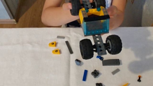 LEGO Машинка спортивная) смотреть онлайн