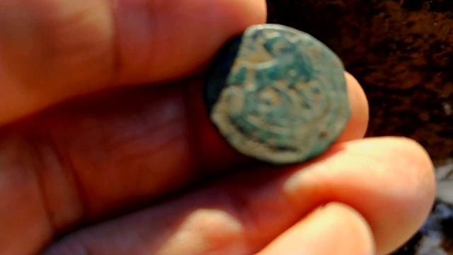 Находки прут из земли из под снега!!!! Екатерина 2 смотреть онлайн