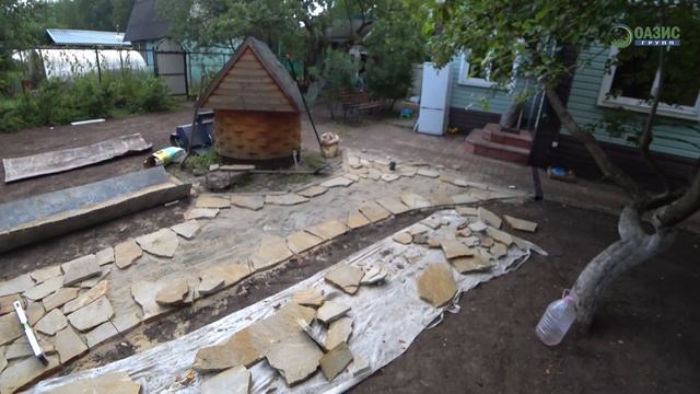 Красивые и долговечные дорожки на даче. Природный камень и древесные спилы. смотреть онлайн