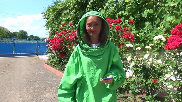 24 Часа ПОДПИСЧИКИ Управляют МНОЙ в селе / Кормить ПЧЕЛ или Искупать Собаку Вам РешАть / НЮСЯ ТВ смотреть онлайн