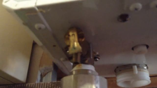 Потёк теплообменник - радиатор газового котла и сломался трёхходовой клапан. смотреть онлайн