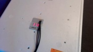 Инкубатор на 104 яйца Несушка. Часть 2. Резервное питание и скачки температуры