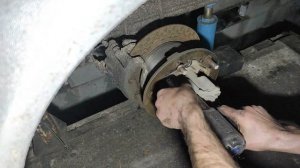 Как поменять задние тормозные диски Спринтер  СПАРКА How to change rear brake discs SprinterSPARKA