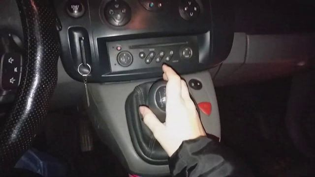 Кнопка START/STOP Renault Scenic