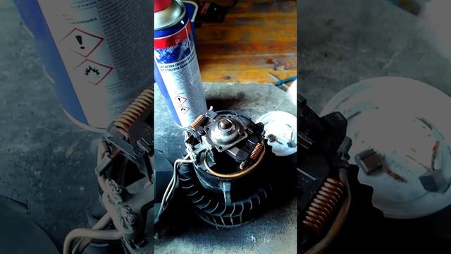 Форд Транзит. Ремонт моторчика печки. смотреть онлайн