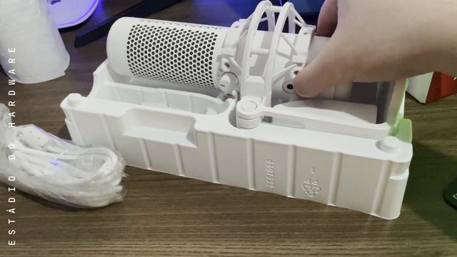 MICROFONE BRANCO PRO SETUP? CONHEÇA O HYPERX QUADCAST S WHITE! DIRETO DA BGS! @hyperxbrasil смотреть онлайн