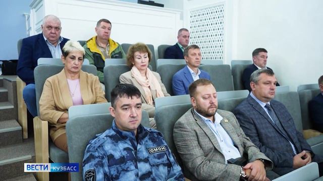 Губернатор Кузбасса рассказал руководителям компаний о нацпроекте "Производительность труда" смотреть онлайн