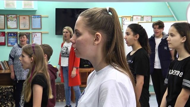 Хабаровский специалист научила городских театралов упражнениям для речевого аппарата смотреть онлайн