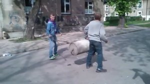 Стрельба из мусорного бака