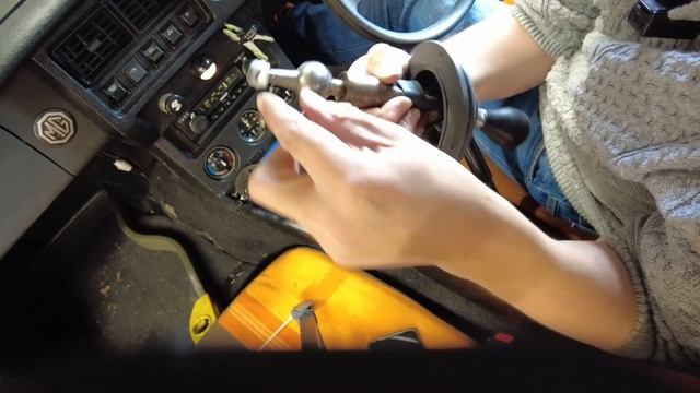 Effortless Gear Changes: Improving MGB Gear Shift with Bushing and Gaiter Replacement смотреть онлайн