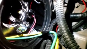 Обзор замены Лампы головного света и габарита На Kia Rio 3