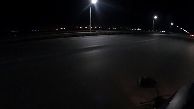 Мотоцикл, ночь, город смотреть онлайн
