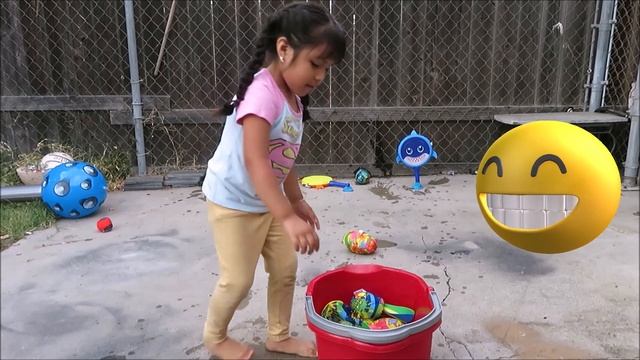 Splash Balls Play time смотреть онлайн