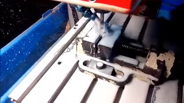 Frezowanie kolców do kolumn głośnikowych смотреть онлайн