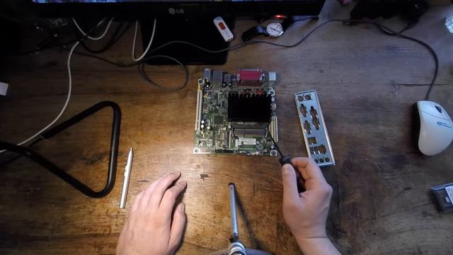 Обзор Intel D525MW