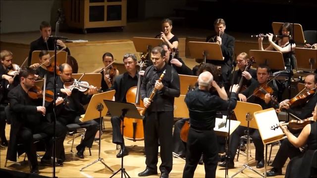 Toni plays Mozart Clarinet Concerto with the Wroclaw Baroque Orchestra смотреть онлайн