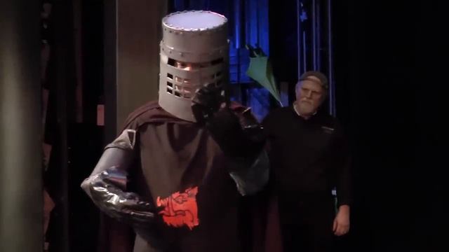 Monty Python's Spamalot Black Knight costume secrets смотреть онлайн