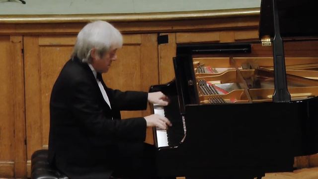 Dmitri Alexeev - Chopin, Mazurkas op 33 no.1,op 30 no.3,op 63 no.2,3 Дмитрий Алексеев, Шопен Мазурк смотреть онлайн
