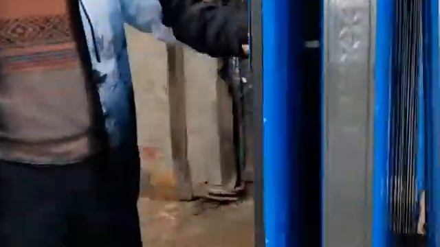 Легкие ворота из синего ПЭТ профлиста смотреть онлайн