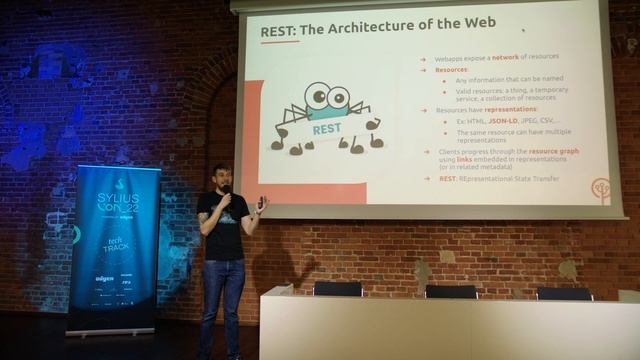 How can JSON-LD help you sell more? - Kevin Dunglas @ API Platform смотреть онлайн